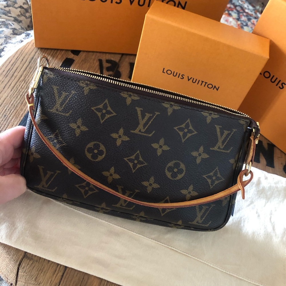 Pochette Accessories. VI0024.